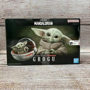 Bandai Star Wars 1/4 & 1/12 Grogu Plastic Model Kit 5063391